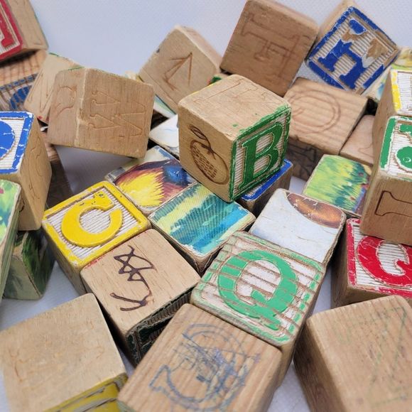 Vintage Taiwan Wooden Building Blocks 40 pc - Picture 10 of 12
